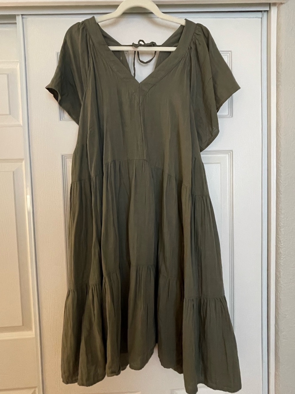 Old Navy Olive Green Tiered V-Neck Gauzy Women's Dress